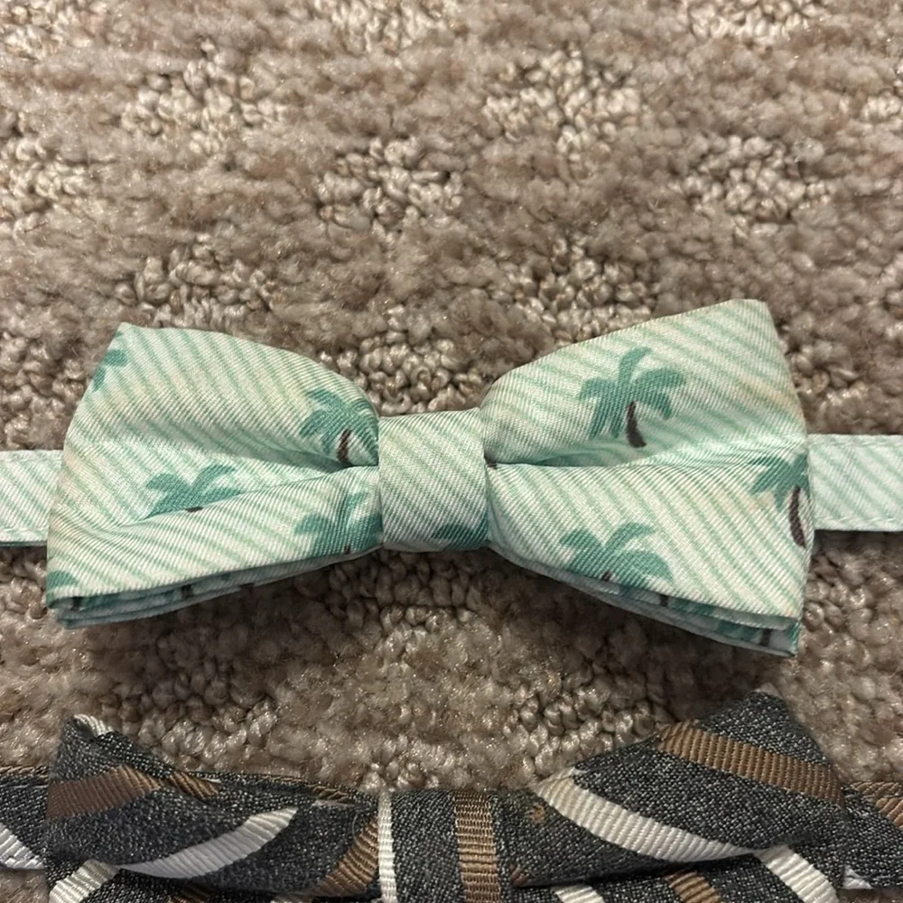 J & J Bow Tie Set- Size 6 and Up